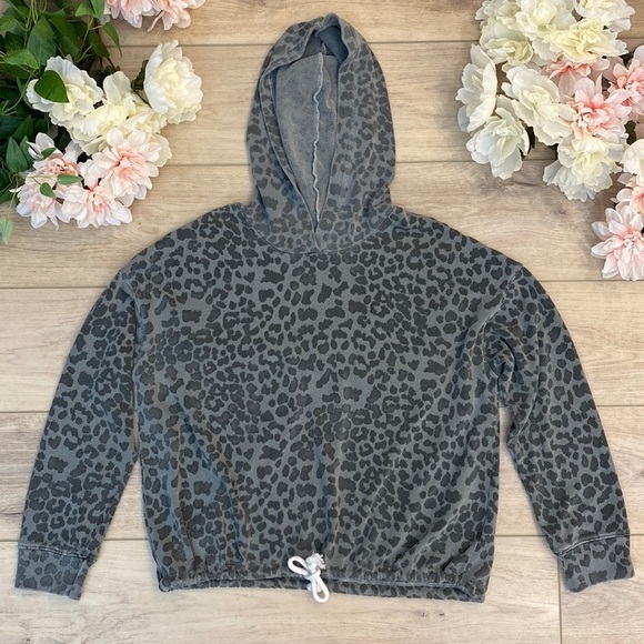Sundry | Leopard Drawstring Hoodie‎ | Popover Sweatshirt - Picture 4 of 14